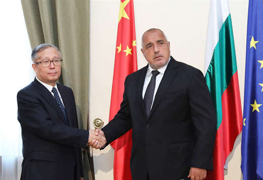 新闻：保加利亚总理博伊科・鲍里索夫与中国代表团举行会谈
